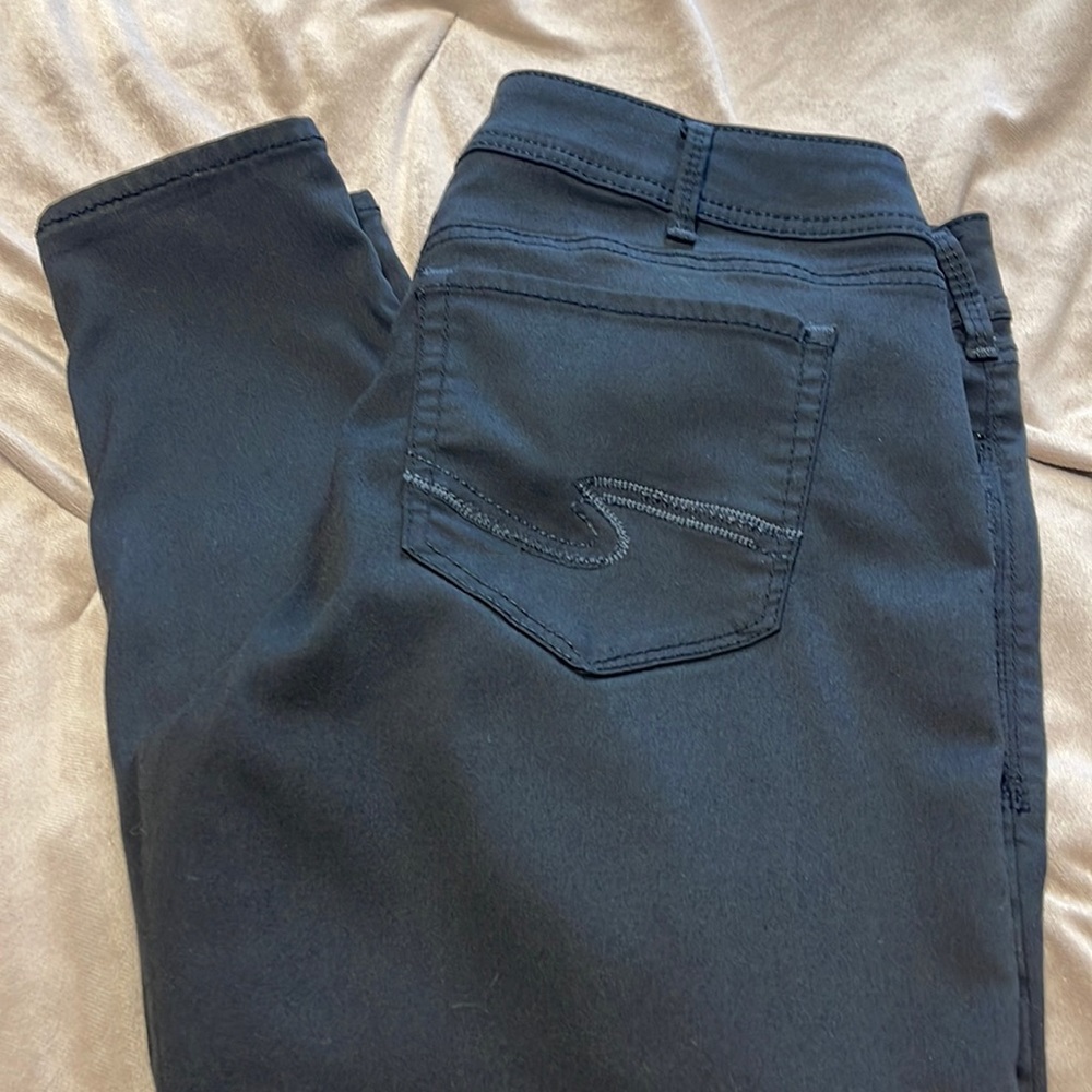 Silver Suki Supper Skinny Black Jeans